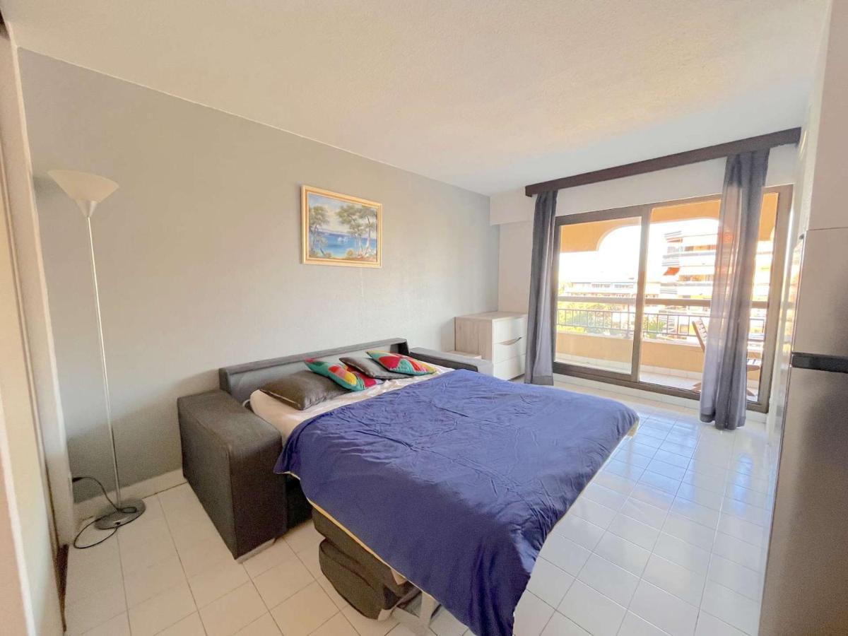 Studio Cabine A 200M De Port Frejus, Plage, Commerces, Terrasse, 4 Couchages, Menage Inclus - Fr-1-226A-31 ภายนอก รูปภาพ