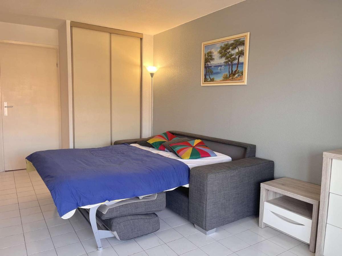 Studio Cabine A 200M De Port Frejus, Plage, Commerces, Terrasse, 4 Couchages, Menage Inclus - Fr-1-226A-31 ภายนอก รูปภาพ